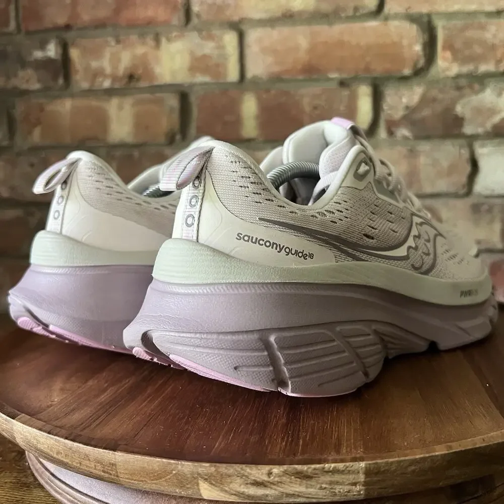 Saucony Guide 18 Cushioned Women Size 9 Cream Lavender Running Shoes Sneakers